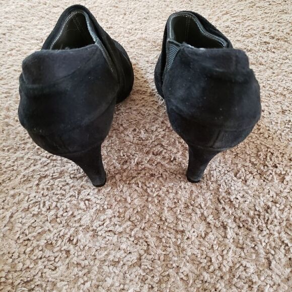 Tahari black booties 6 - Picture 6 of 6